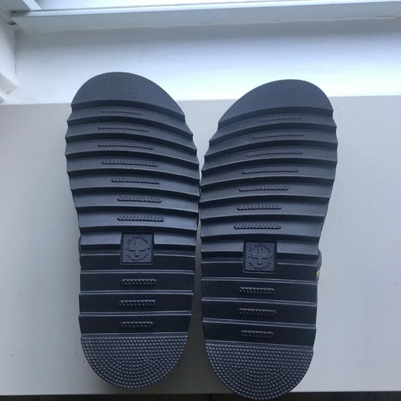 DR MARTENS YELENA RAINBOW SEQUIN SANDAL US WOMEN 6 - Picture 5 of 7